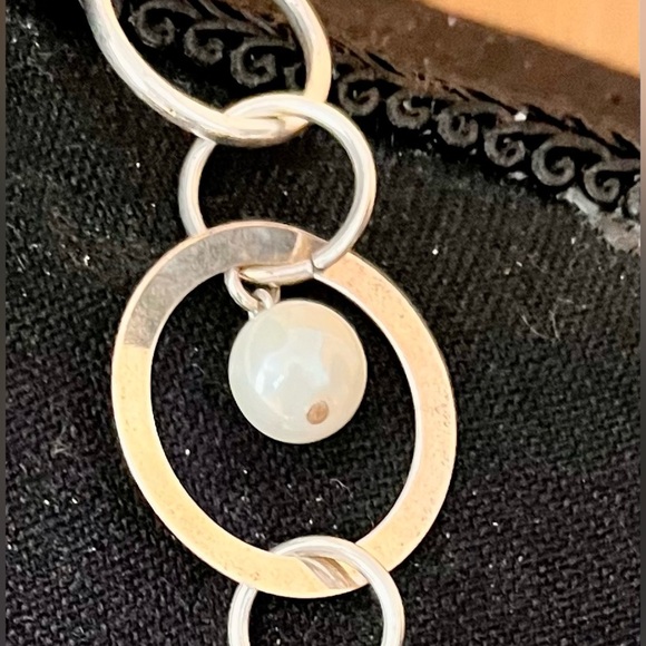 Artistic Silver Necklace Various Sizes of Silver Circles with Faux Pearl Dangles - Picture 7 of 9
